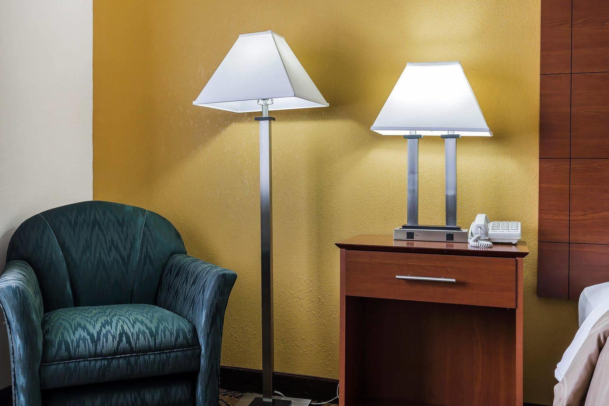 Quality Inn Sycamore - Dekalb Eksteriør bilde