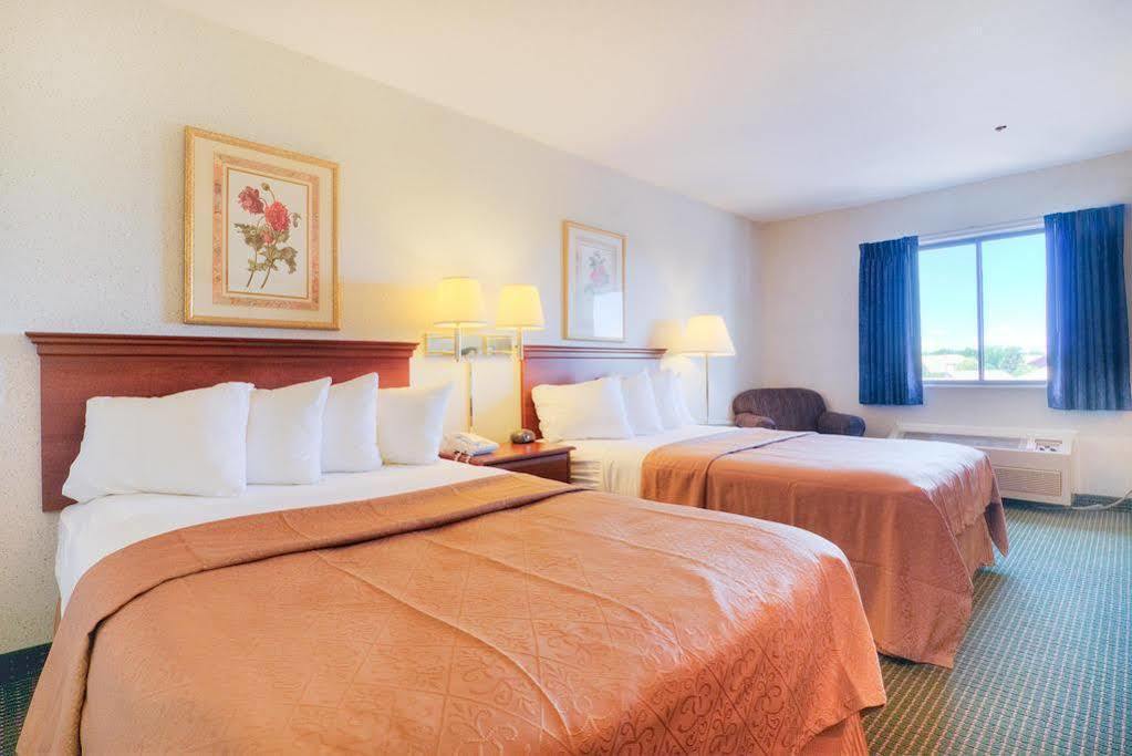 Quality Inn Sycamore - Dekalb Eksteriør bilde